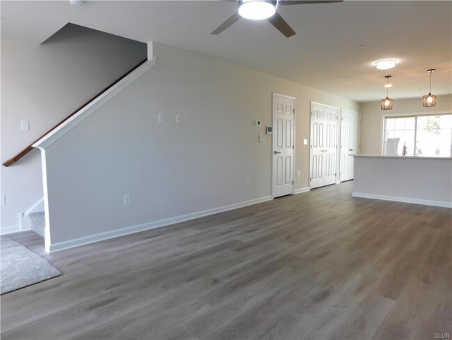 Photo - 326 E Frankford St Townhome