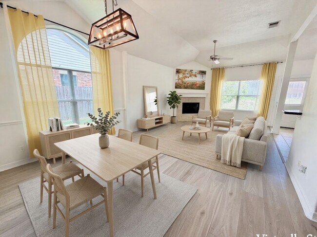 Photo - 1112 Walnut Bend