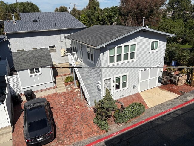 Exterior of 315 4th Street, Hermosa Beach - 315 4th St