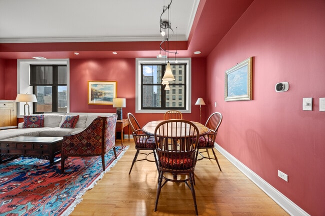 Photo - 30 W Erie St Unit 1002