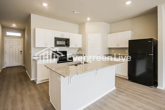 Photo - 6601 NW Kathleen St