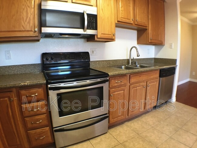 Photo - 1661 Bayview Heights Dr Unit #18