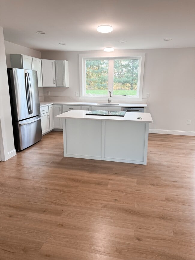 Photo - 959 W River Rd Unit 2