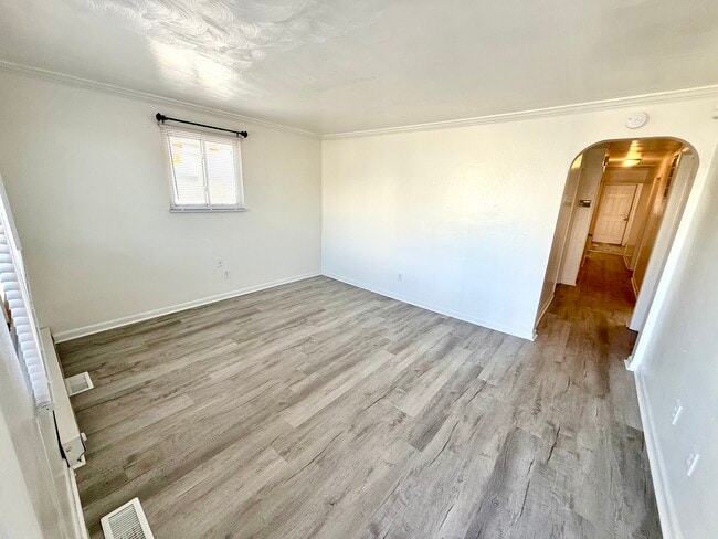 Photo - 1724 Selden Ave