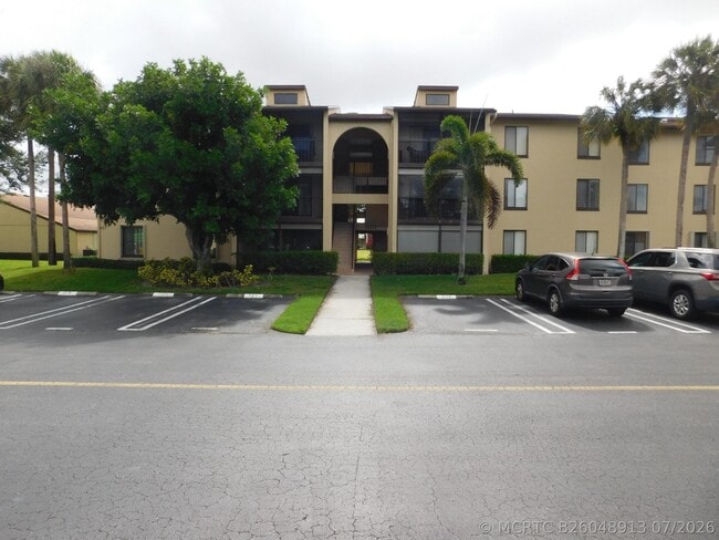 Building Photo - 627 Sea Pine Way Unit A2