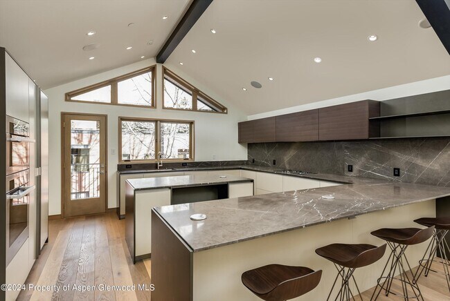 Photo - 200 E Durant Ave