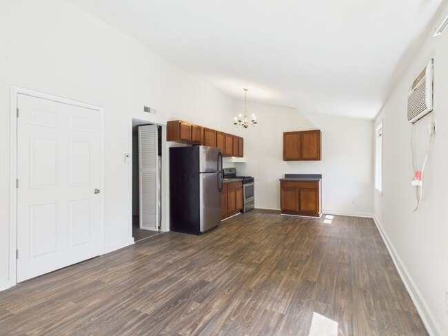 Photo - Forest Square Apartments