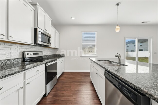 Photo - 203 Bushwood Dr