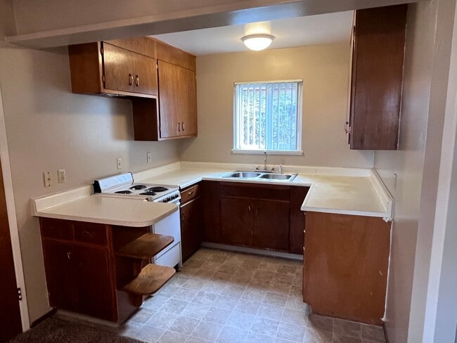 Photo - NICE QUAINT APARTMENT IN COLFAX!!