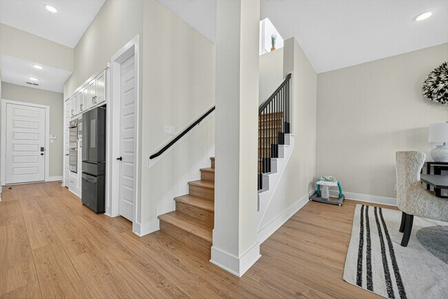 Photo - 7727 Pleasant Crst Dr