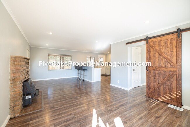 Photo - 252 Folsom Rd