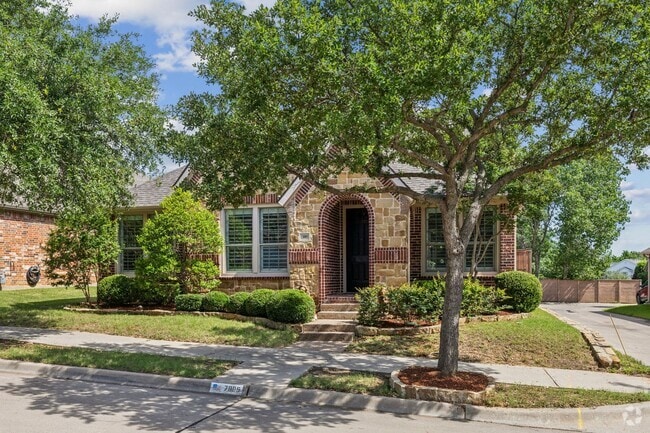 Building Photo - Elegant Living in Fountain Ridge – A Seren... Rental