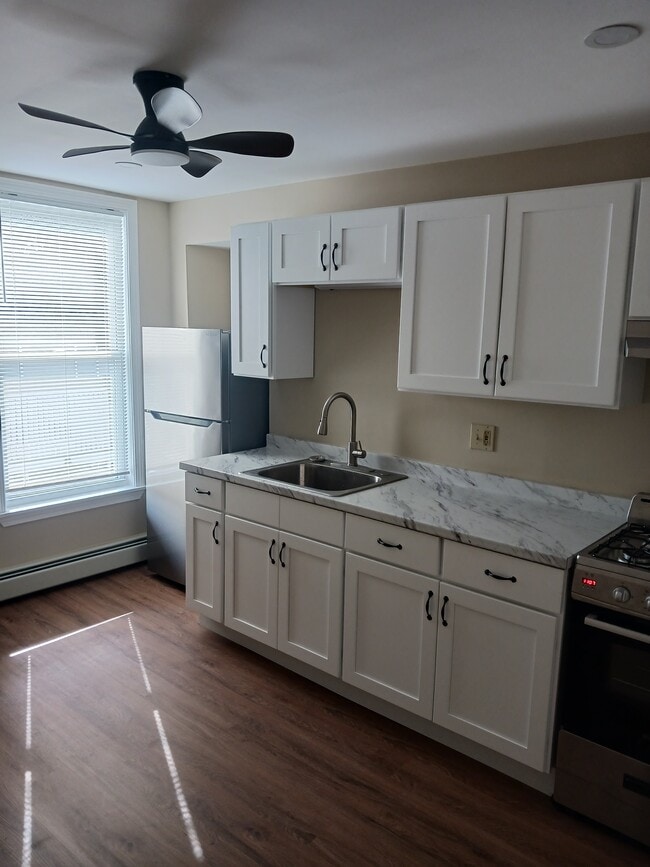 Building Photo - 1 Race St Unit Race Street 2nd Fl