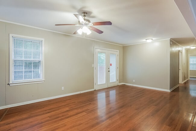 Photo - 4220 Hillswood Ln