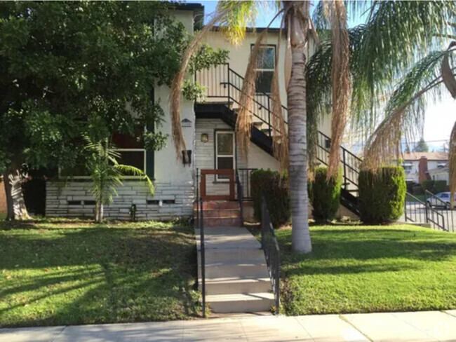 Building Photo - 1200 N 3rd St Unit Lower Rental