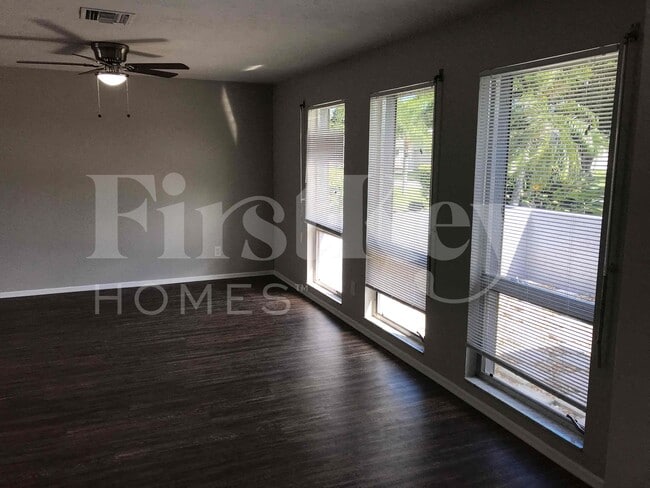 Photo - 3922 SE 2nd Ave