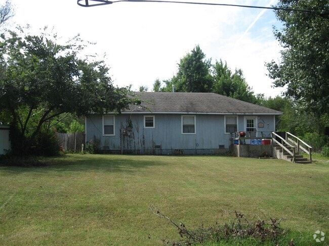Building Photo - 10928 NE 19th St Rental