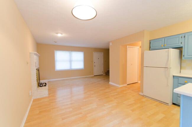 Photo - 4 bedroom, 2.5 bath: Available August 2026!