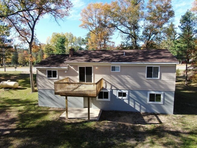 Photo - Downtown Roscommon / GORGEOUS Remodeled Ranch