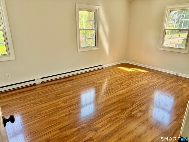 Photo - 15 Juniper Rd
