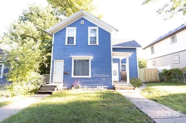 Building Photo - 1406 N 15th Ave Unit 1