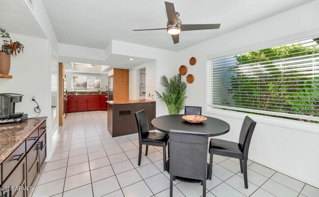 Photo - 3234 E Larkspur Dr