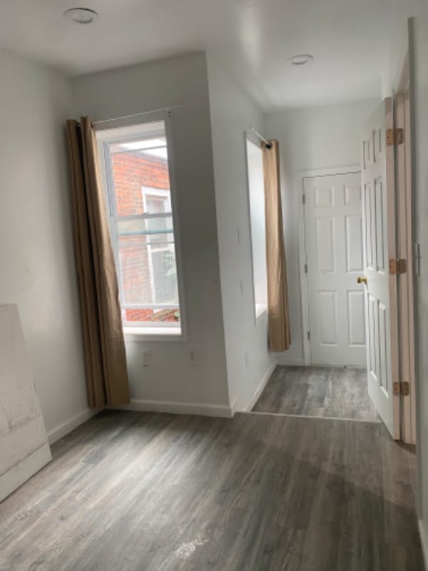 Photo - 14 N 42nd St