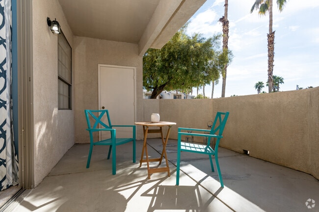 1BR, 1BA- 792 SF