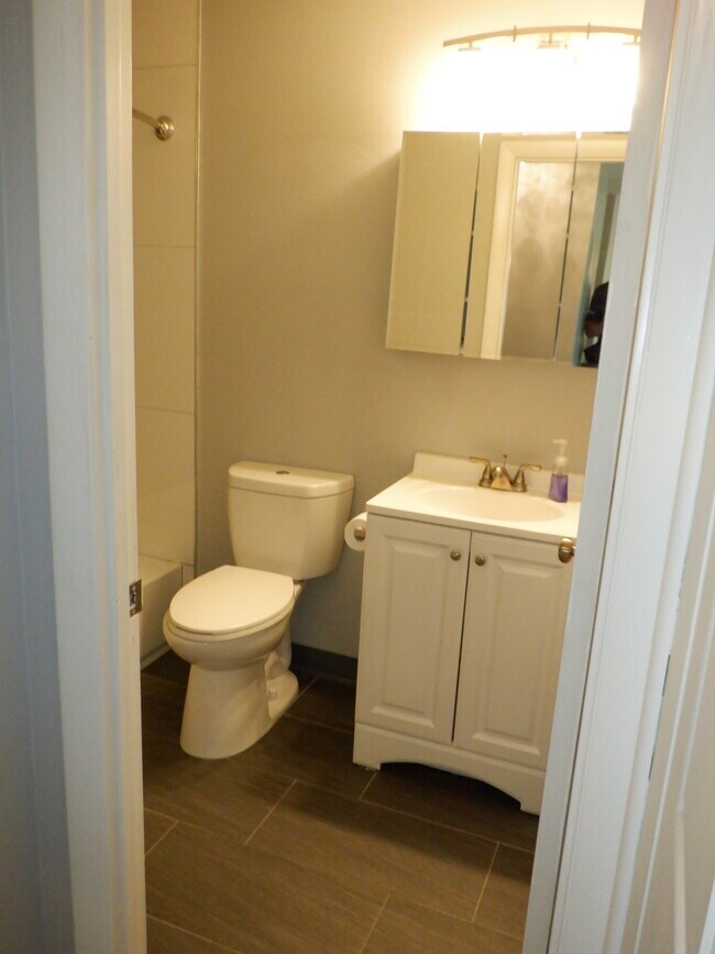 Photo - 233 Redstone Hill Rd Unit a16