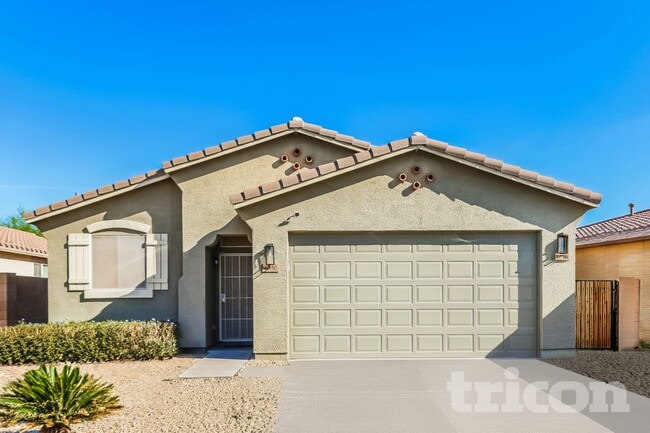 Building Photo - 17350 W Woodlands Ave