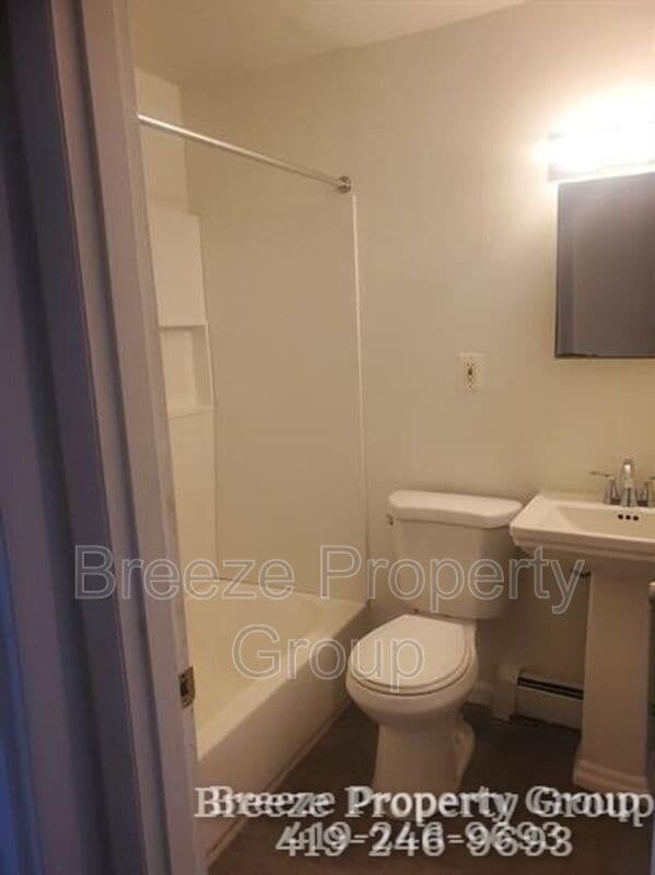 Photo - 1205 Moran Ave