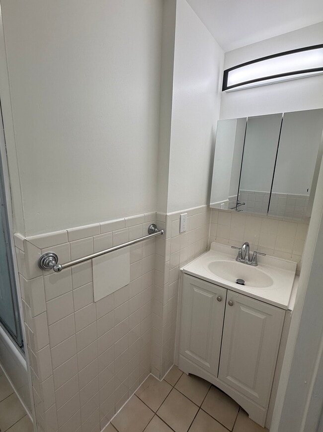 Photo - 252-266 Park Ave Unit 3