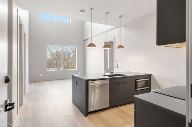 Photo - 1090 Haysboro Ave Unidad 208