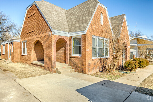 Building Photo - 2515 NW 11th St Rental