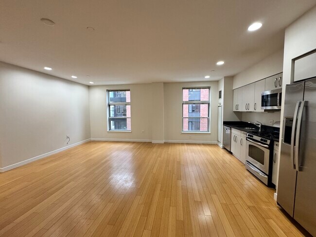 Photo - 595 Albany St Unit 407