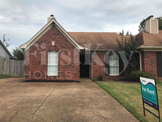 Building Photo - 3926 Oak Branch Cir W