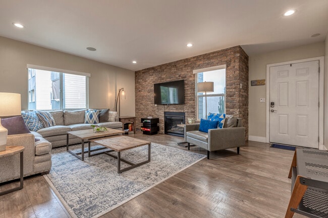 Photo - 3805 Keating St