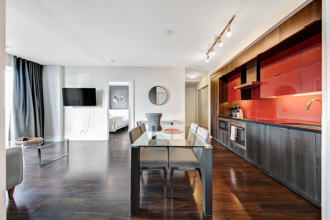 Photo - 300 Front St W Unit SI ID1471499P