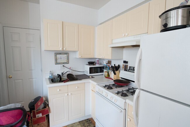 909 W Dakin St Unit 703