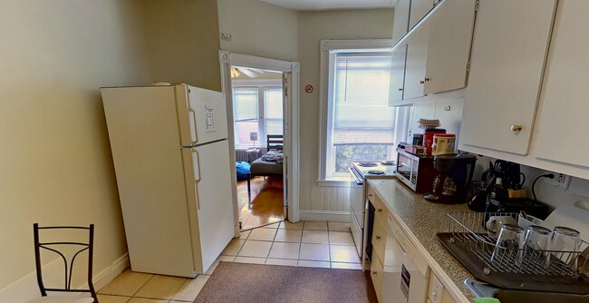 Photo - 1232 Beacon St Unit 3