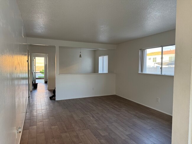 Photo - 7741 Newman Ave