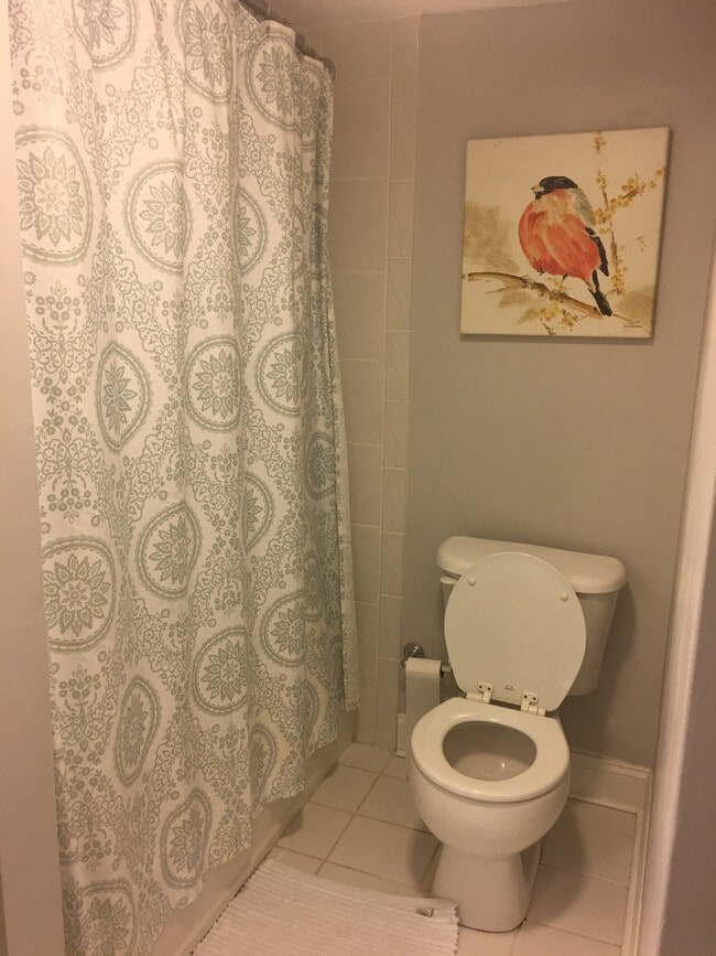 Bathroom - 2001 Hamilton St Unit 727