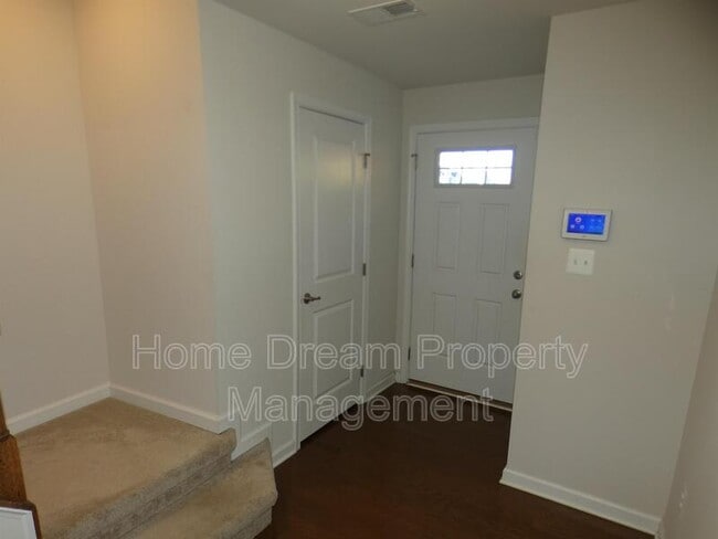 Photo - 6304 Crittenden Ln