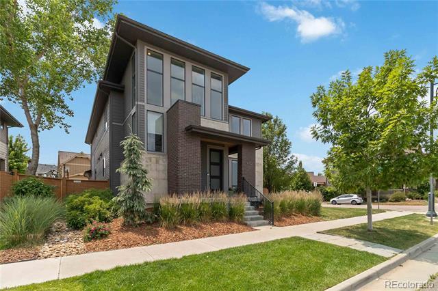 Photo - 9202 E 53rd Ave