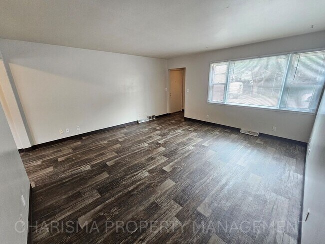 Photo - 2 Bedroom, 1 Bath Located Just Blocks From Downtown Sioux Falls, Affordably Priced Unit 500 W 16th Street #6