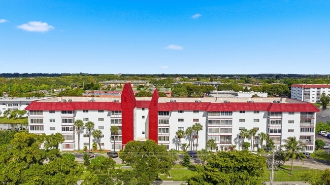 Photo - 4851 NW 21st St Unit 2p