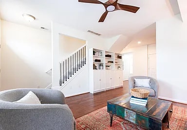 Photo - 532 E Saint Catherine St