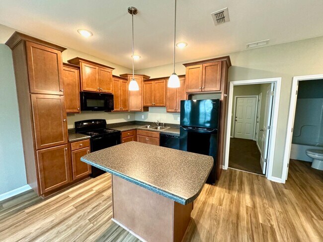 Photo - 2225 Cedarbrook Ct