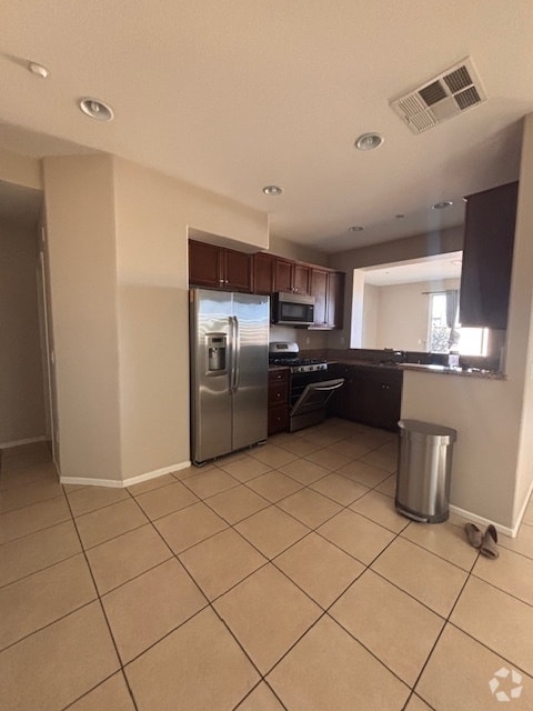 Building Photo - 35780 Hazelhurst St Unit 2 Rental