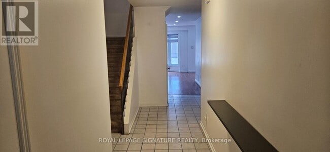 Photo - 1039 Cedarglen Gate